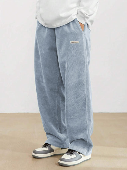 Loose-fitting corduroy pants for men – style and comfort combined