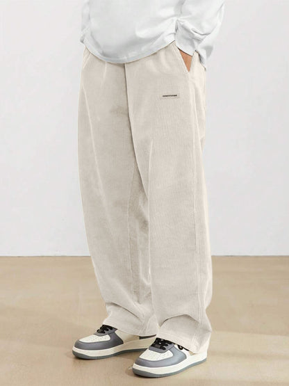 Loose-fitting corduroy pants for men – style and comfort combined